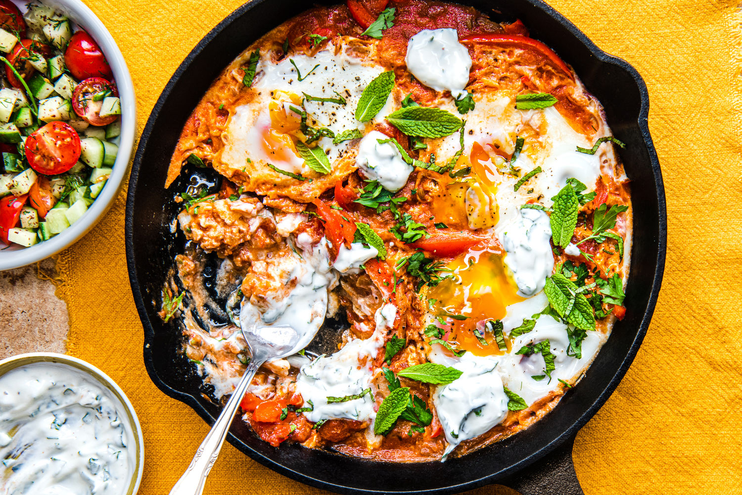 Caramelised Onion and Red Pepper Shakshuka with Herby Garlic Yoghurt | The Doctor's Kitchen