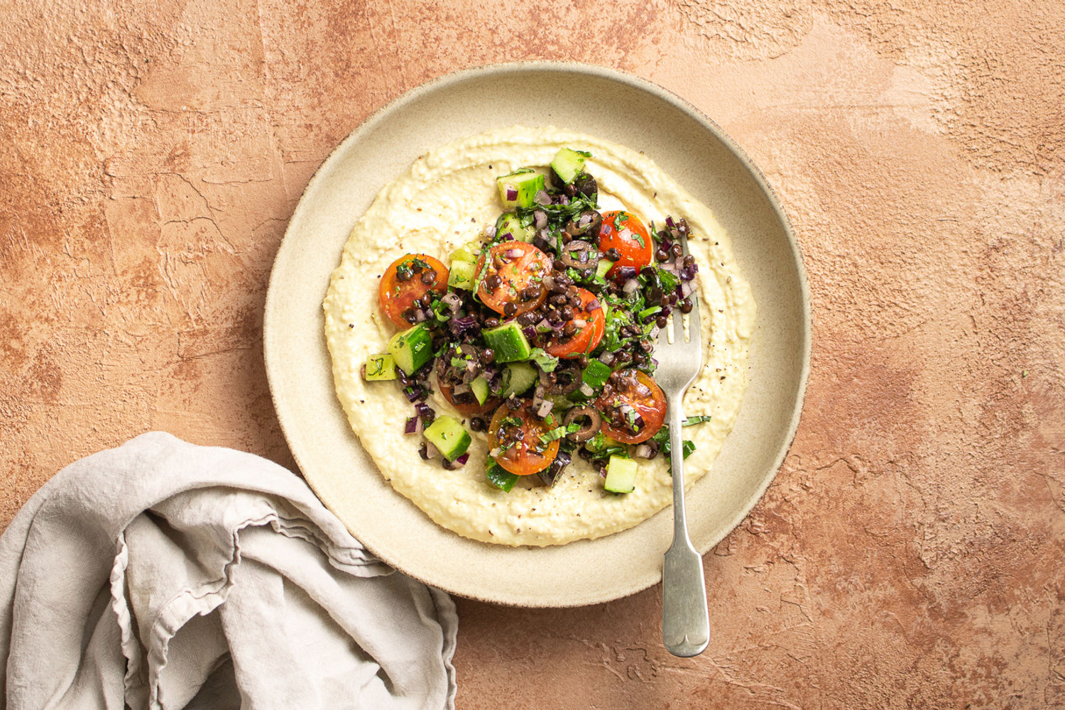 Mediterranean Hummus Bowl | The Doctor's Kitchen