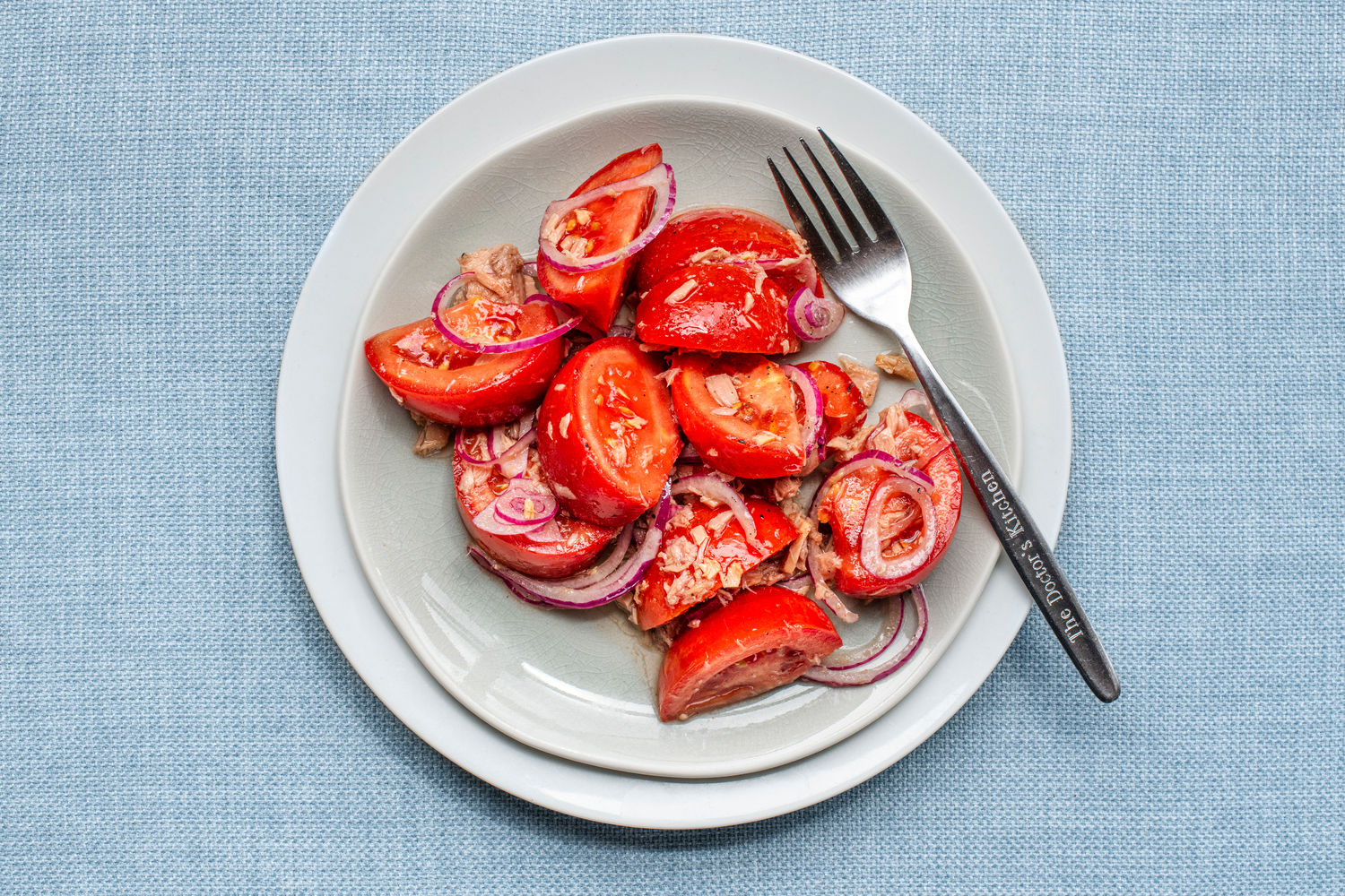 Tuna, Tomato, and Red Onion Salad | The Doctor's Kitchen